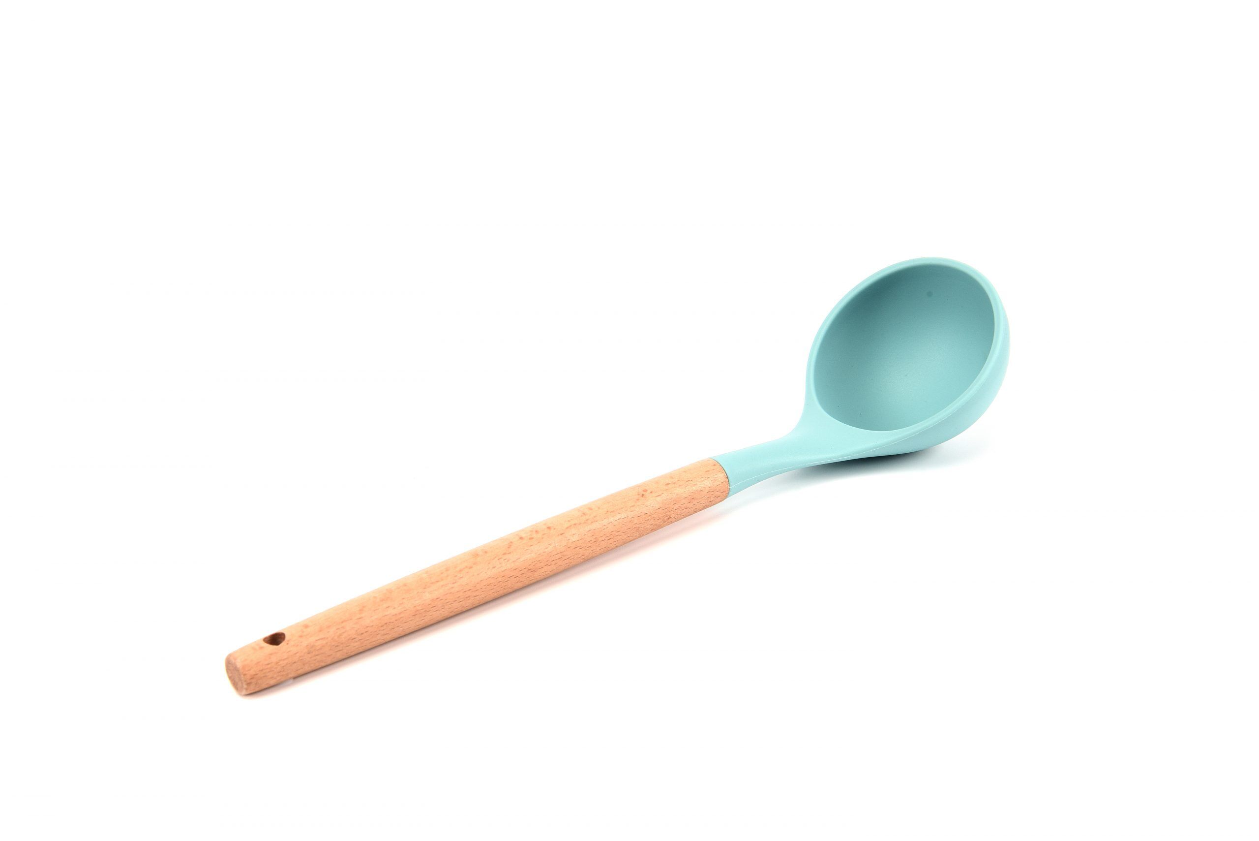 https://cdn-bipfg.nitrocdn.com/aWIusSJHcxaWDfmYObhOXMkIJLZeapra/assets/images/optimized/rev-ff631e6/wp-content/uploads/2021/04/Custom-Silicone-Nonstick-Spoons-8-scaled.jpg